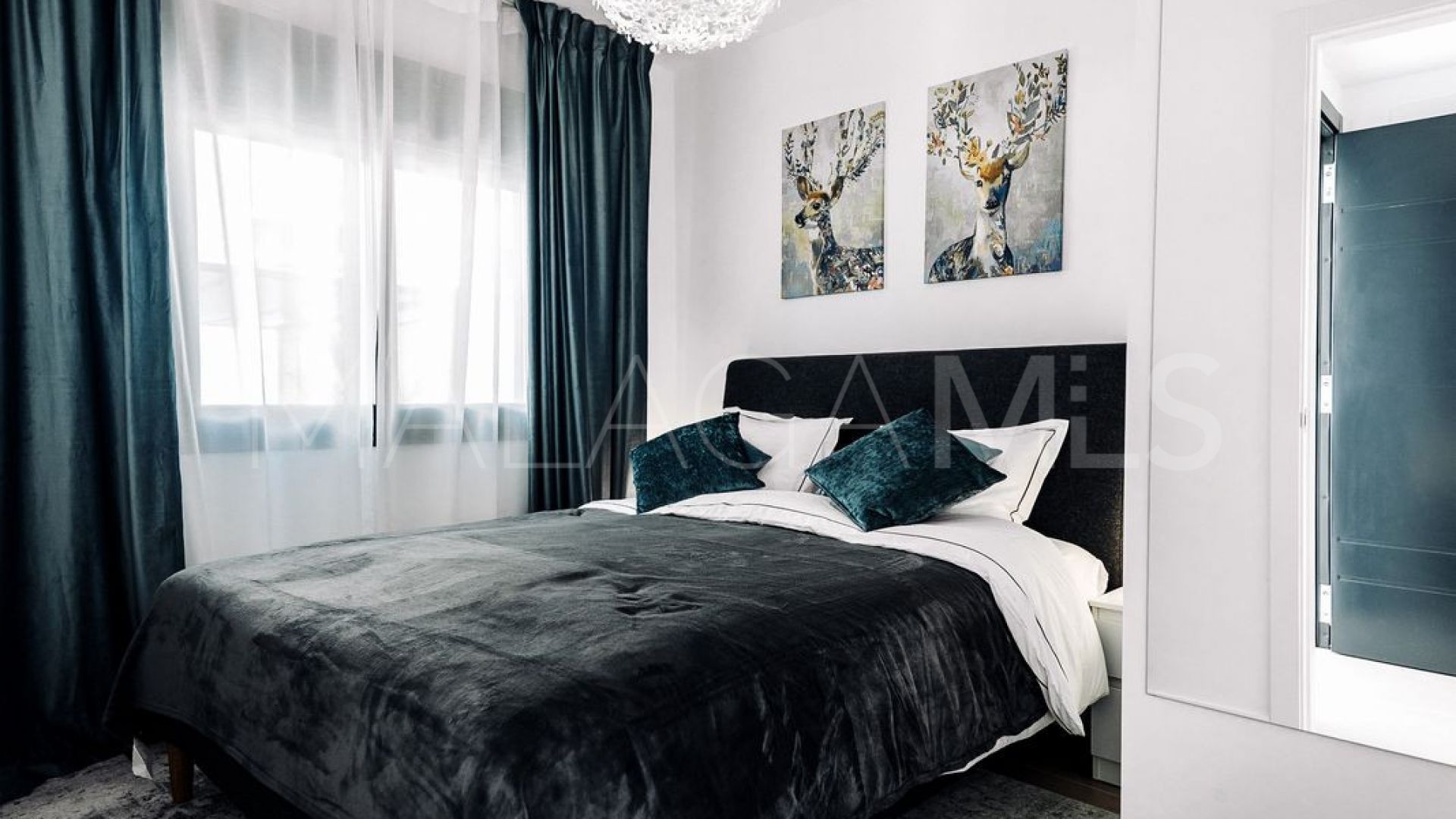 Maison de ville for sale in Estepona