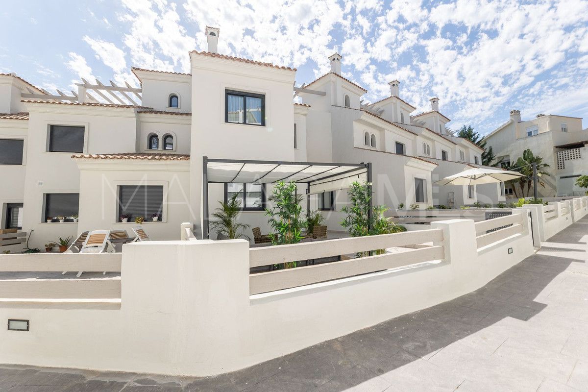 Se vende adosado de 3 bedrooms in Estepona