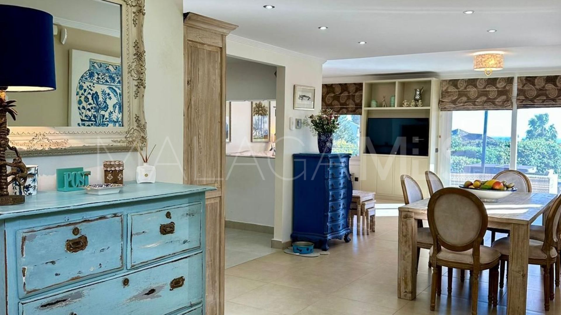 Villa for sale in Estepona
