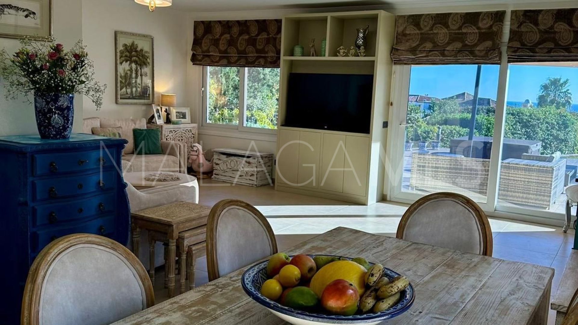 Villa for sale in Estepona