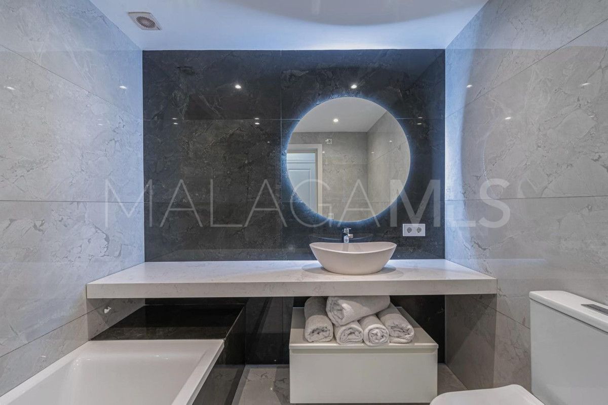 Ground floor apartment for sale in Nueva Andalucia