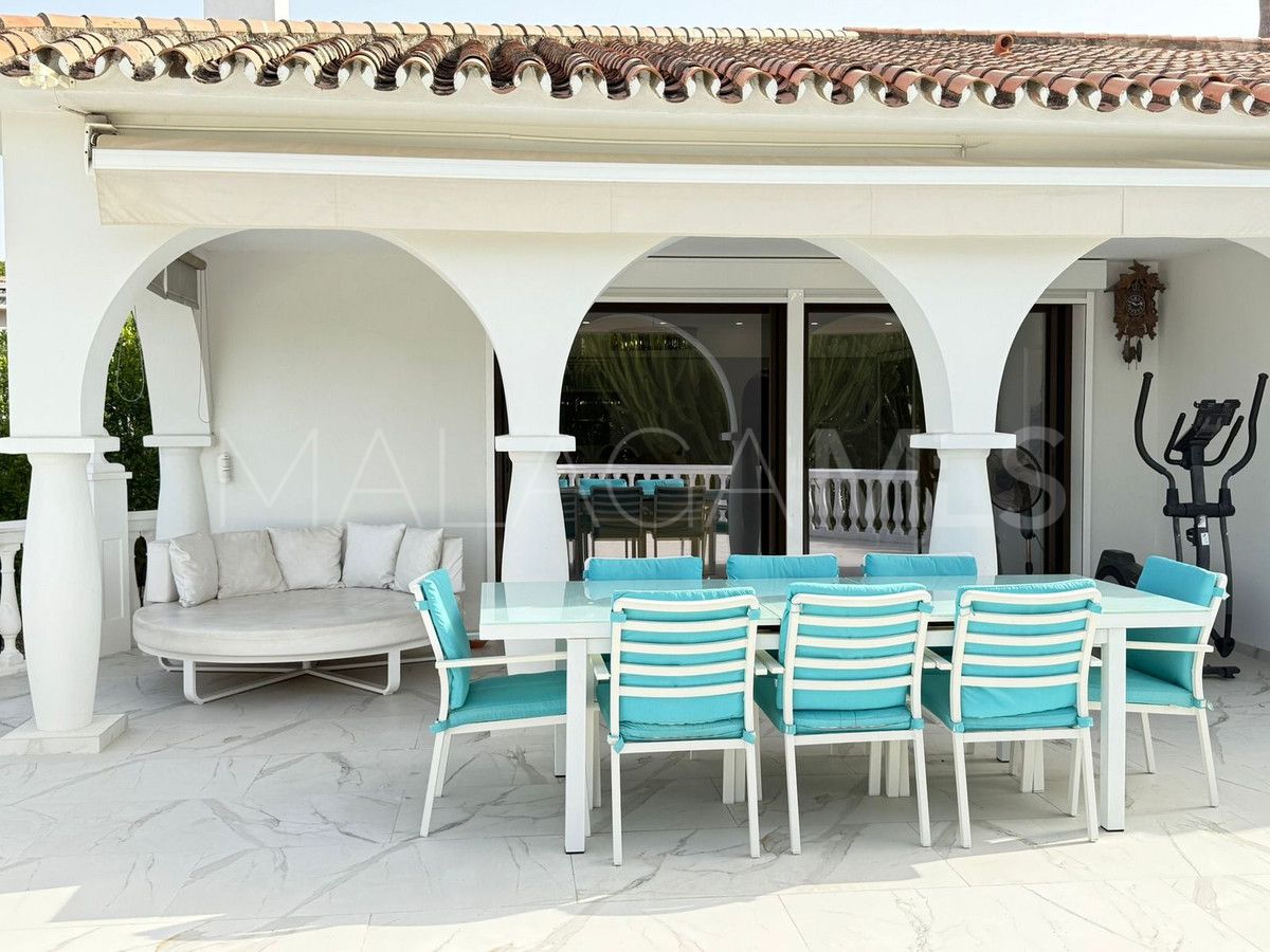 Villa for sale in Marbella City