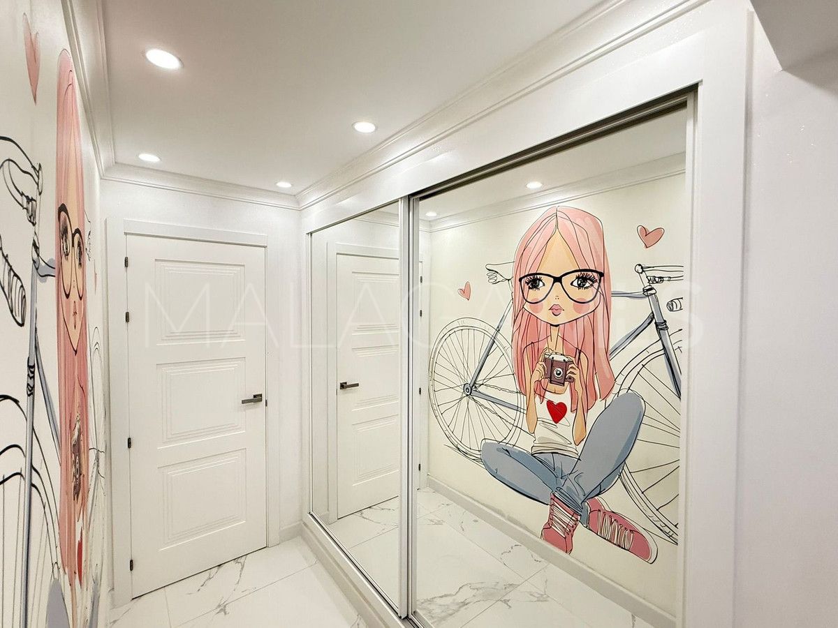 Villa for sale in Marbella City