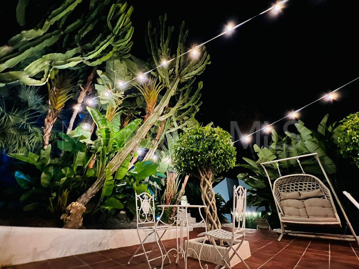 Villa for sale in Marbella City