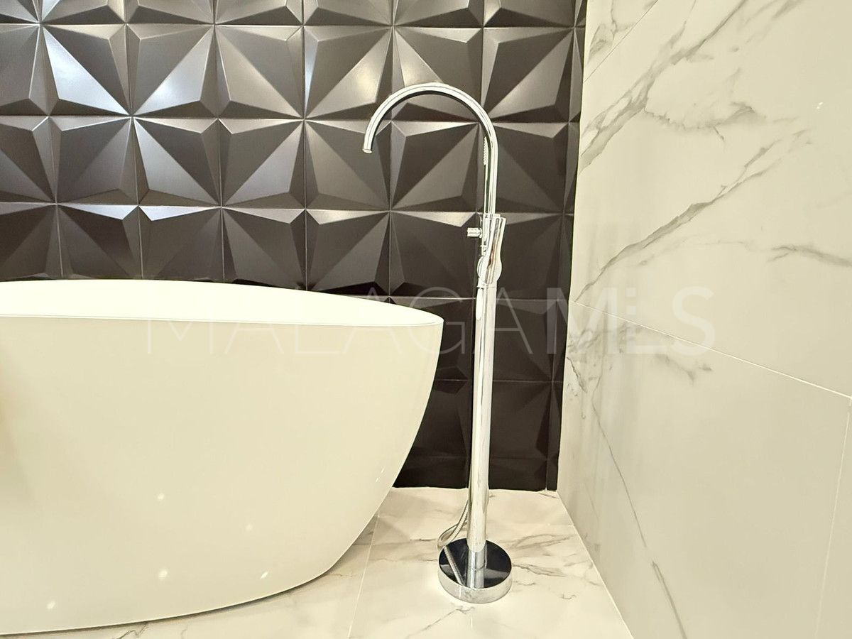 Villa for sale in Marbella City