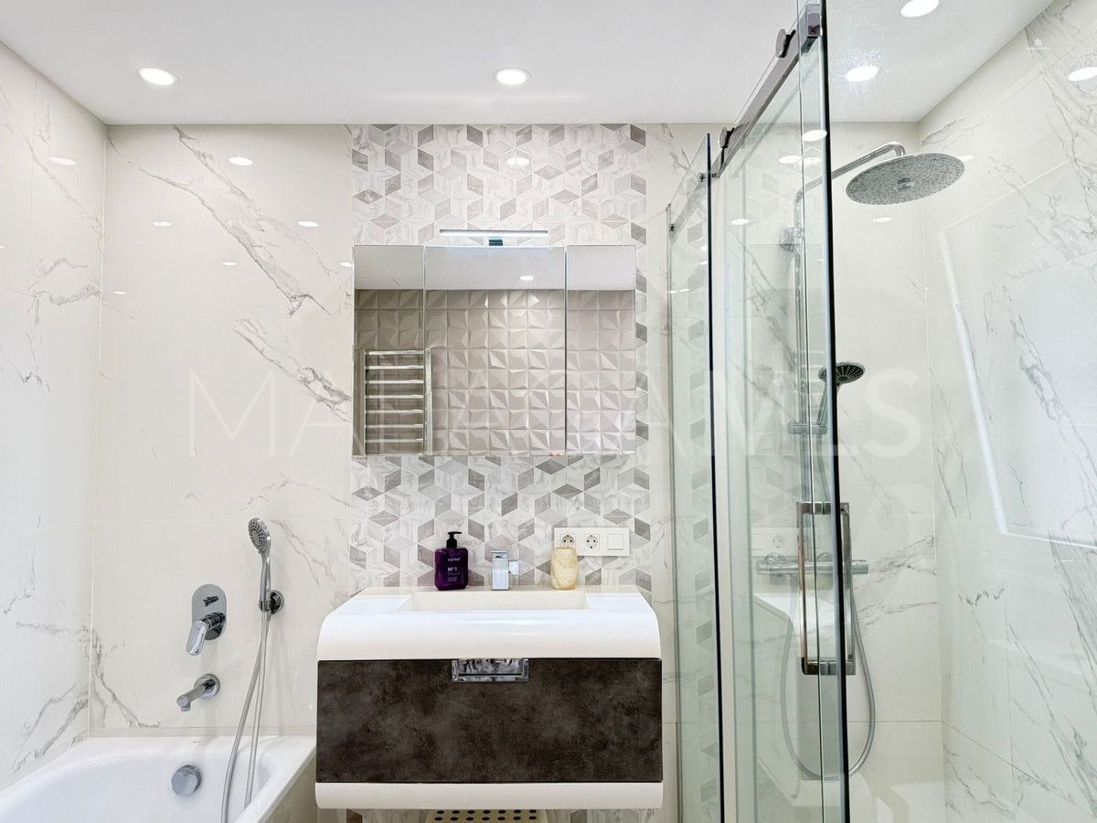 Villa for sale in Marbella City