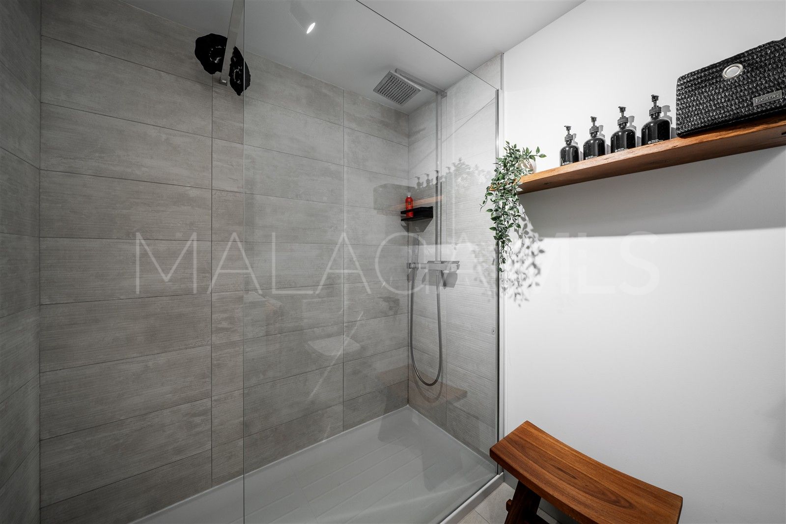 Appartement rez de chaussée for sale in Princesa Kristina