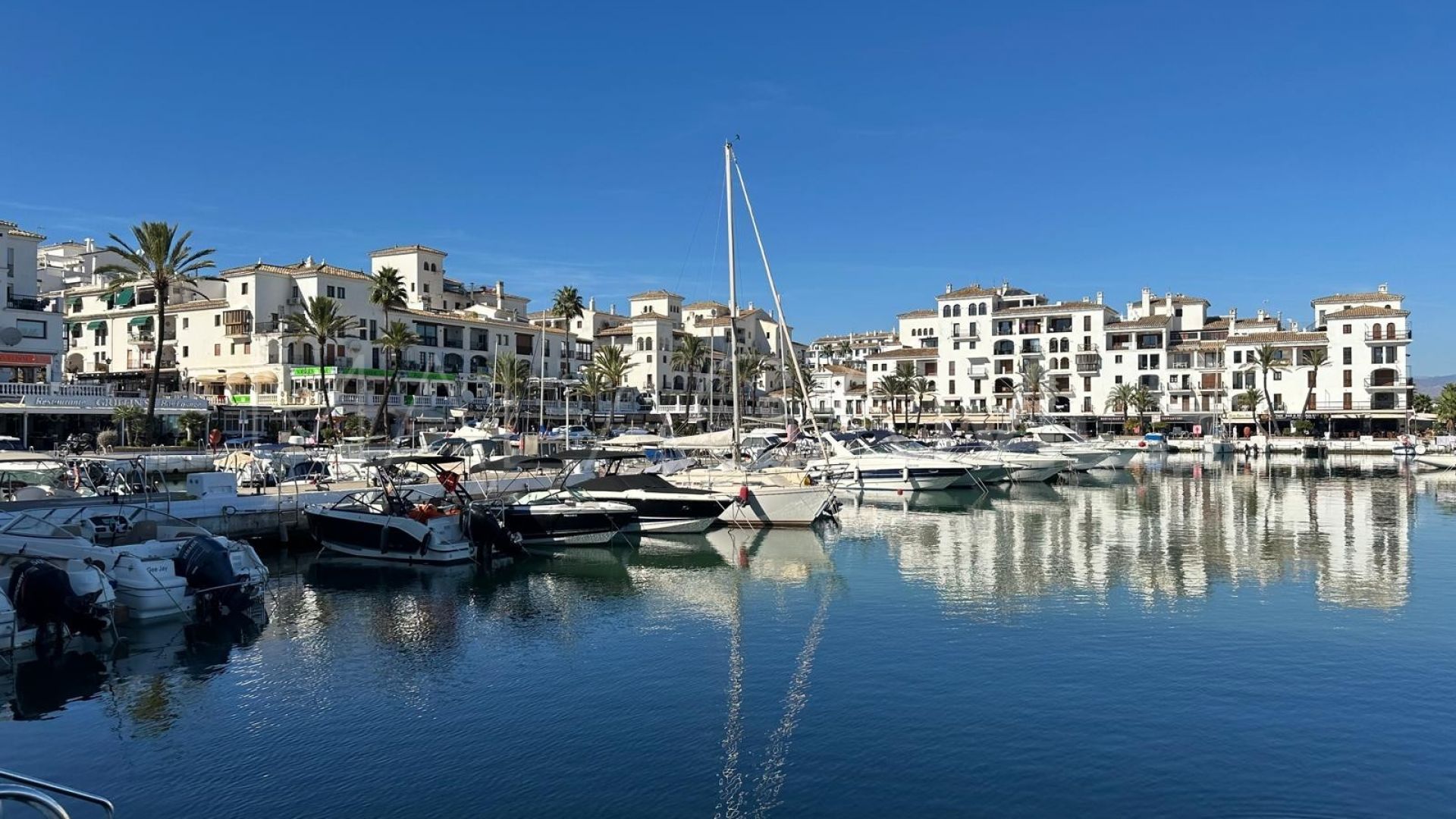 Appartement rez de chaussée for sale in Princesa Kristina