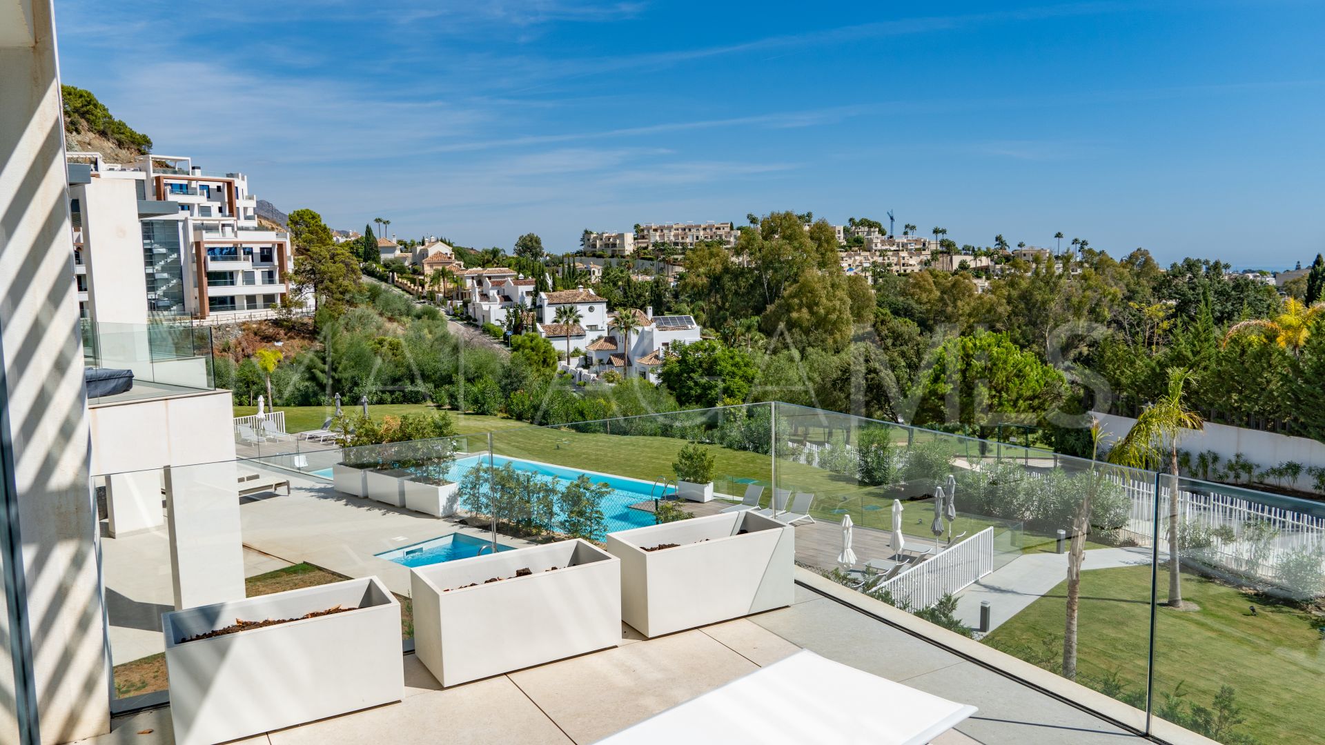 Lägenhet for sale in Aqualina