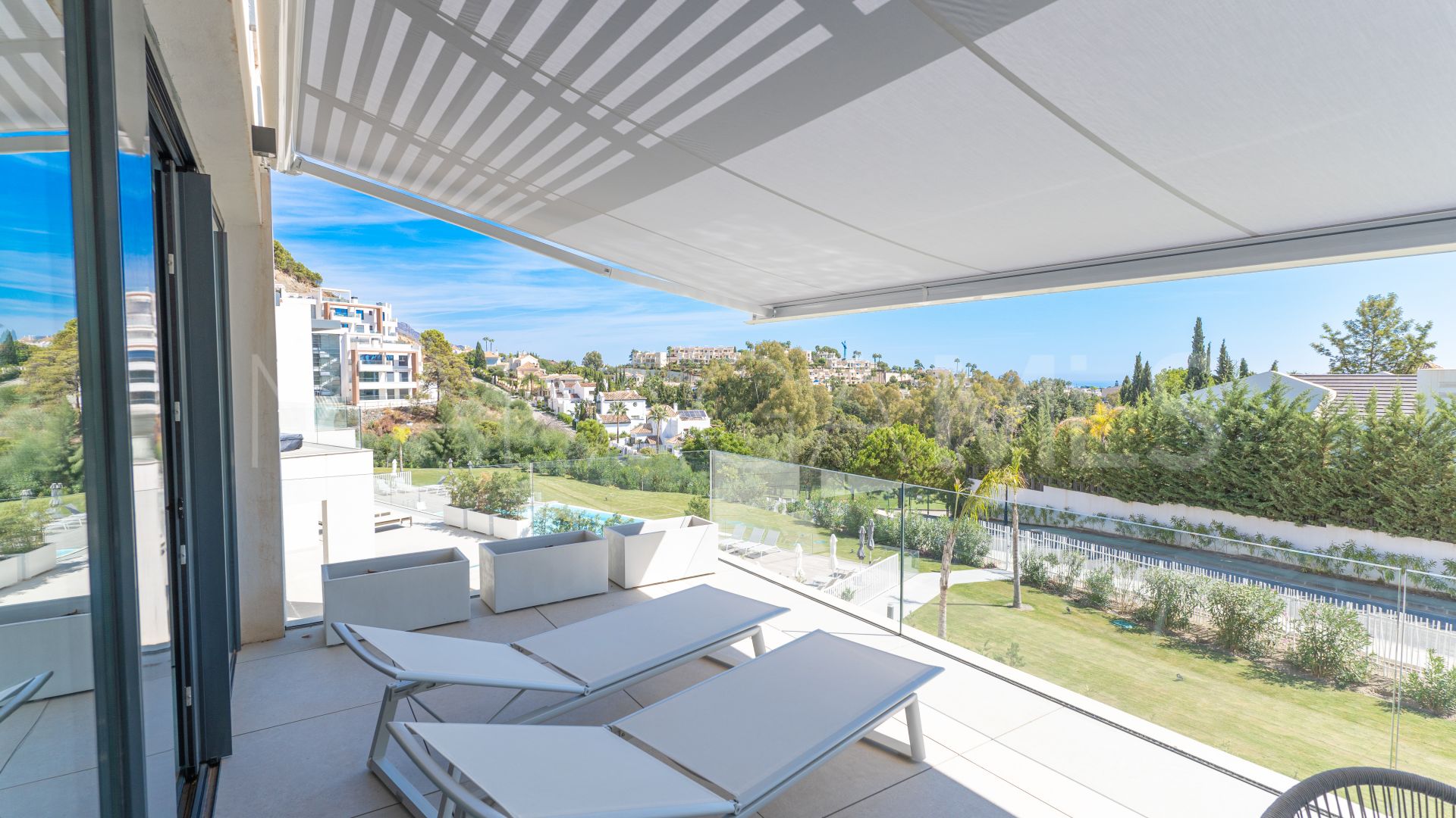 Lägenhet for sale in Aqualina