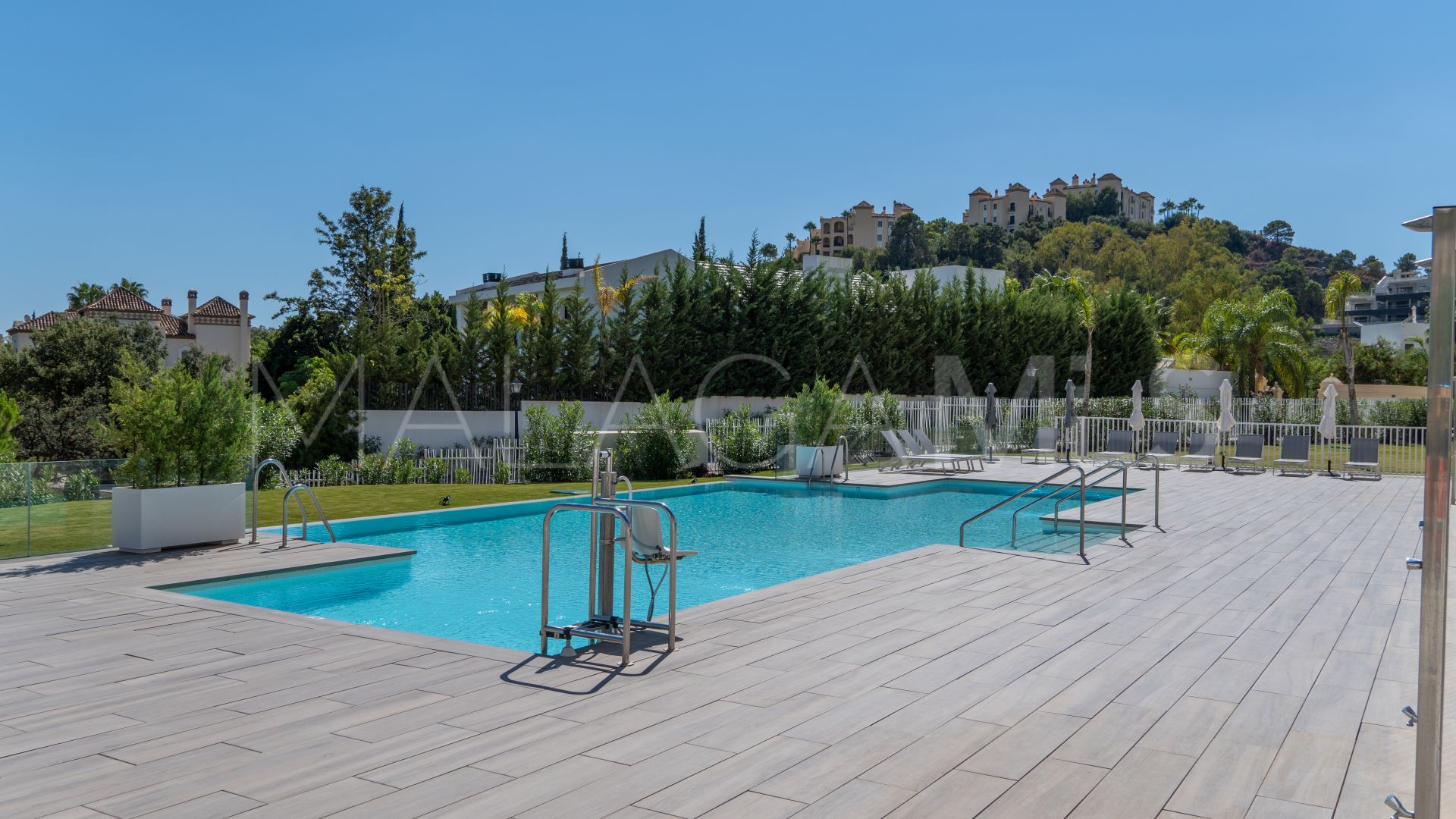 Lägenhet for sale in Aqualina