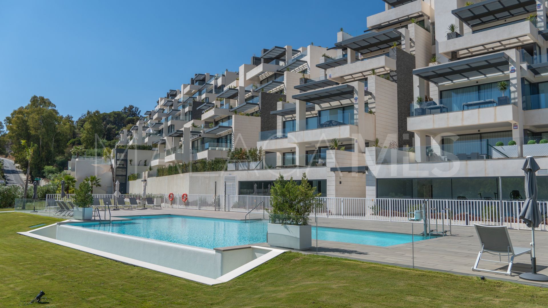 Lägenhet for sale in Aqualina