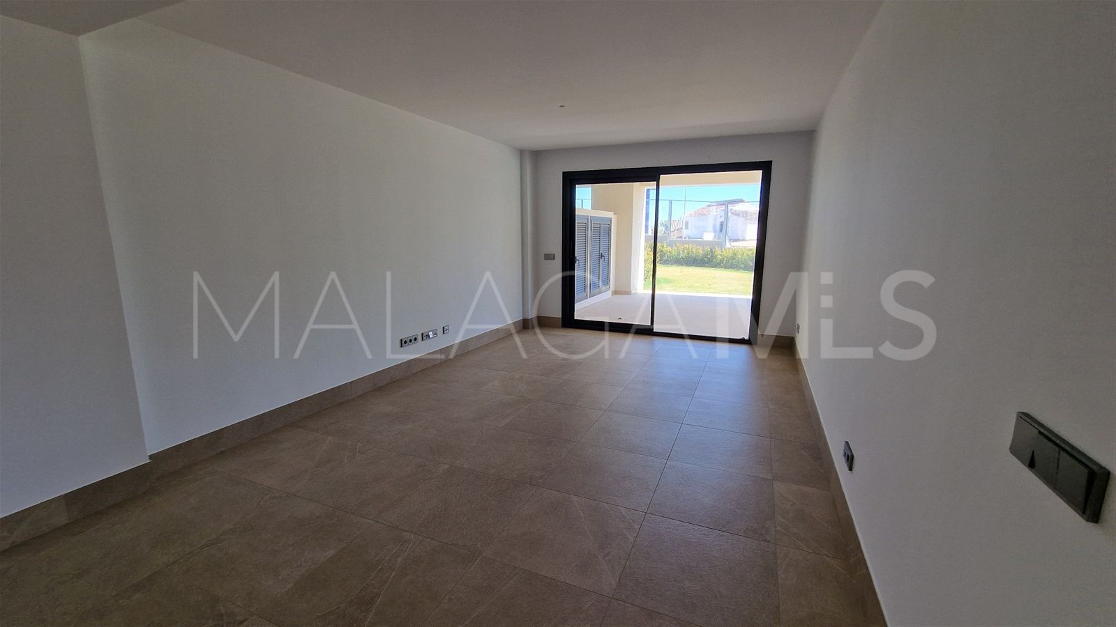 Erdgeschosswohnung for sale in Casares Playa