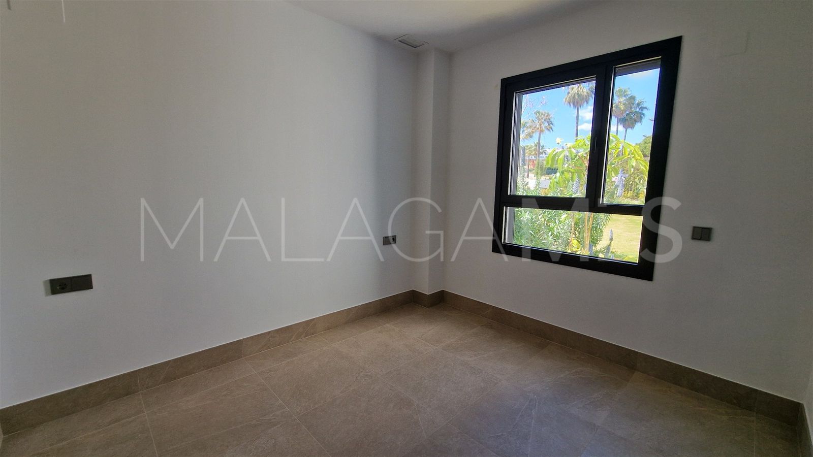 Erdgeschosswohnung for sale in Casares Playa