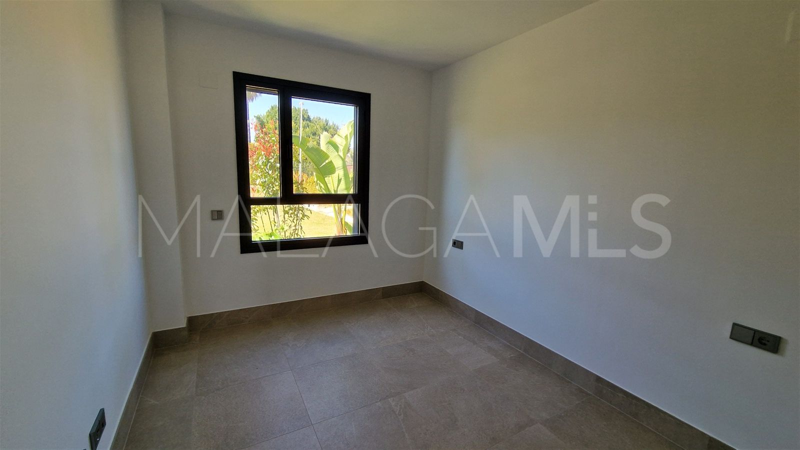 Erdgeschosswohnung for sale in Casares Playa