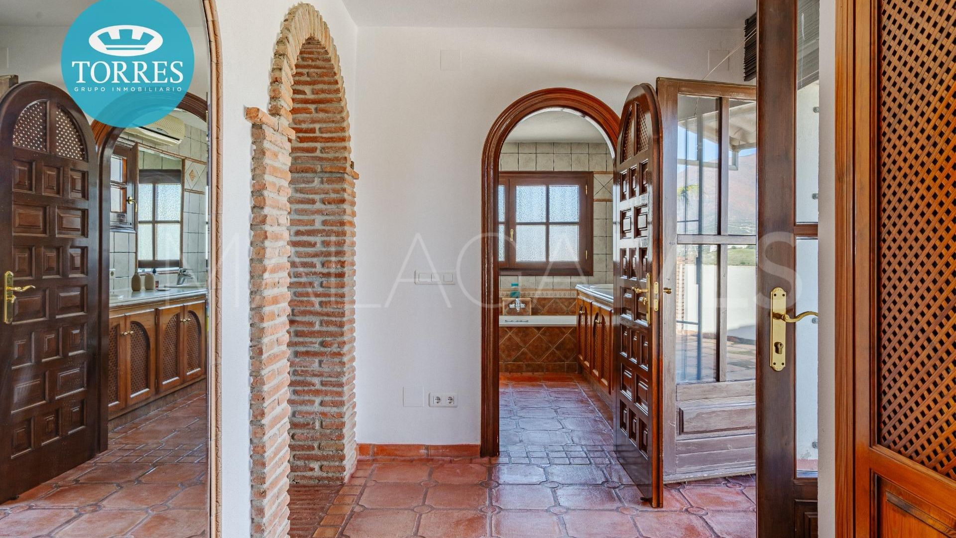 Villa a la venta de 5 bedrooms in Bahia Dorada