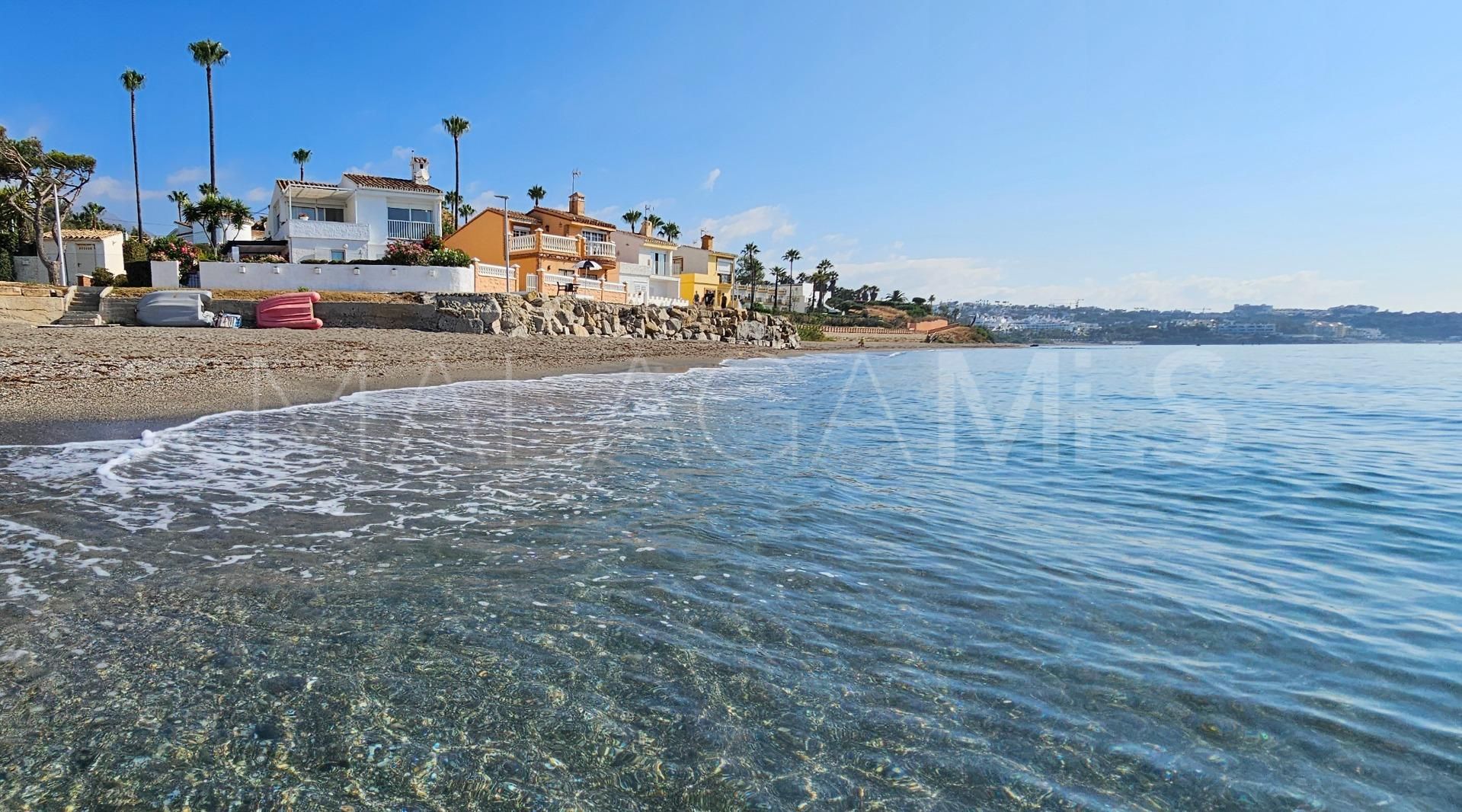 Chalet for sale in Guadalobon