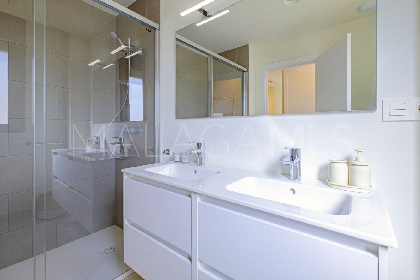 Flat for sale in Casares