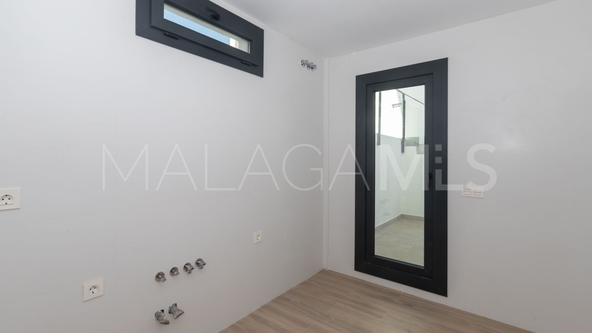 Reihenhaus for sale in Chullera