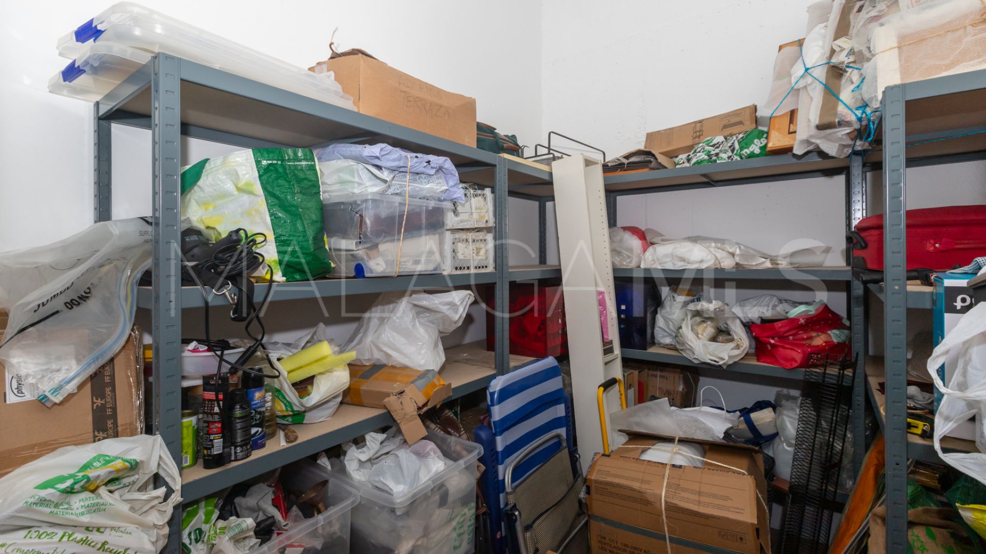 Flat for sale in Estepona Puerto