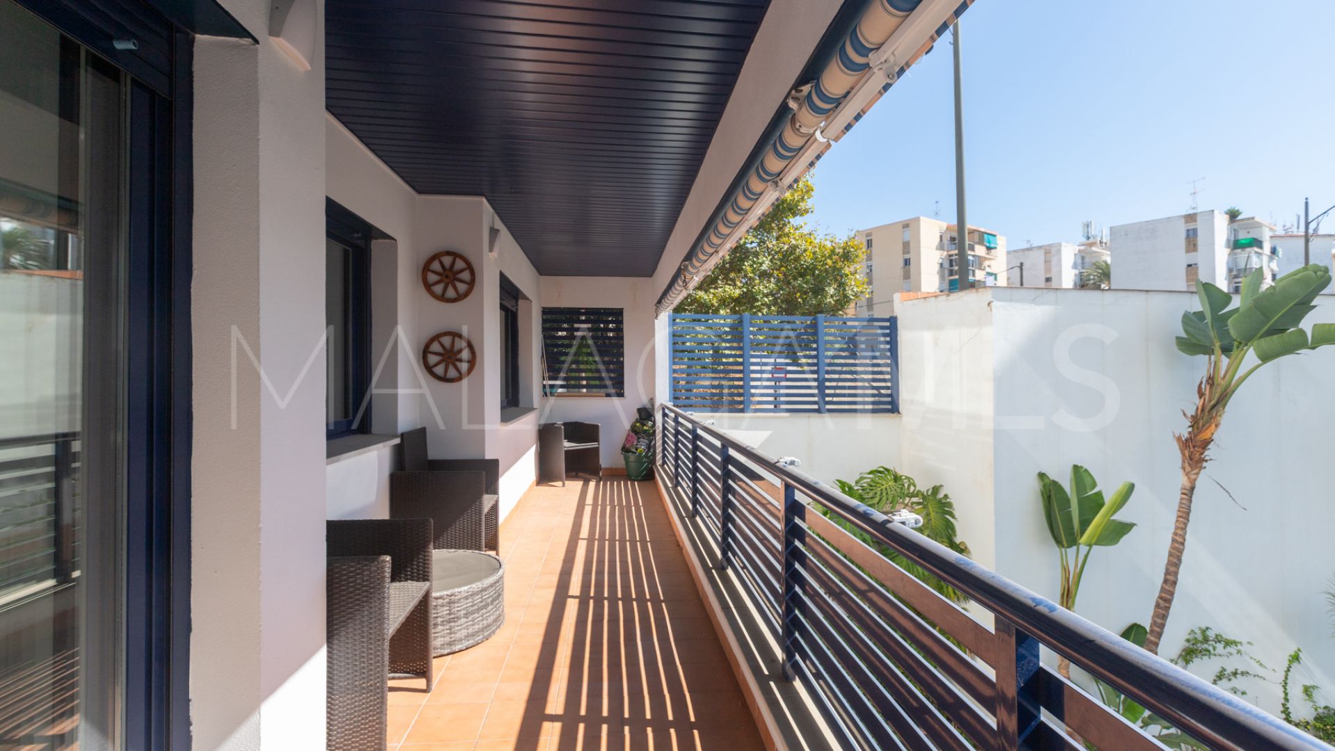 Flat for sale in Estepona Puerto