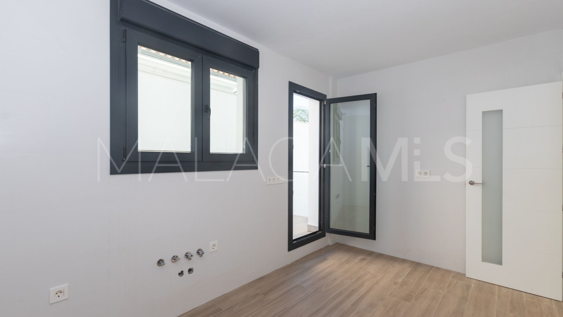 Reihenhaus for sale in Chullera