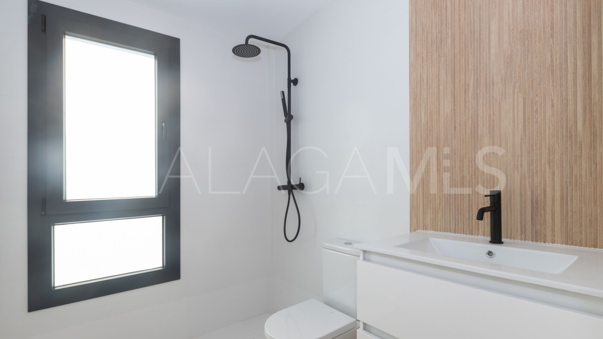 Reihenhaus for sale in Chullera