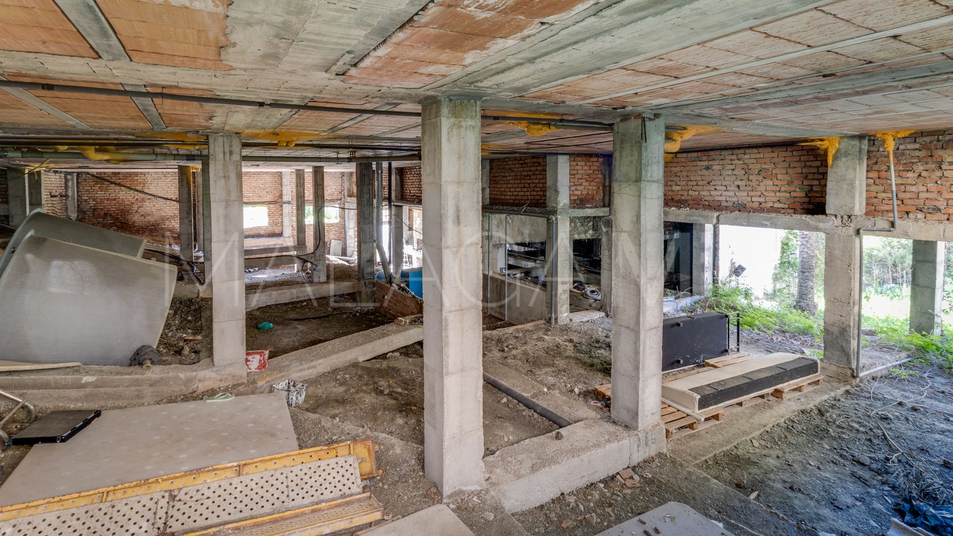 Villa for sale in Paraiso Alto