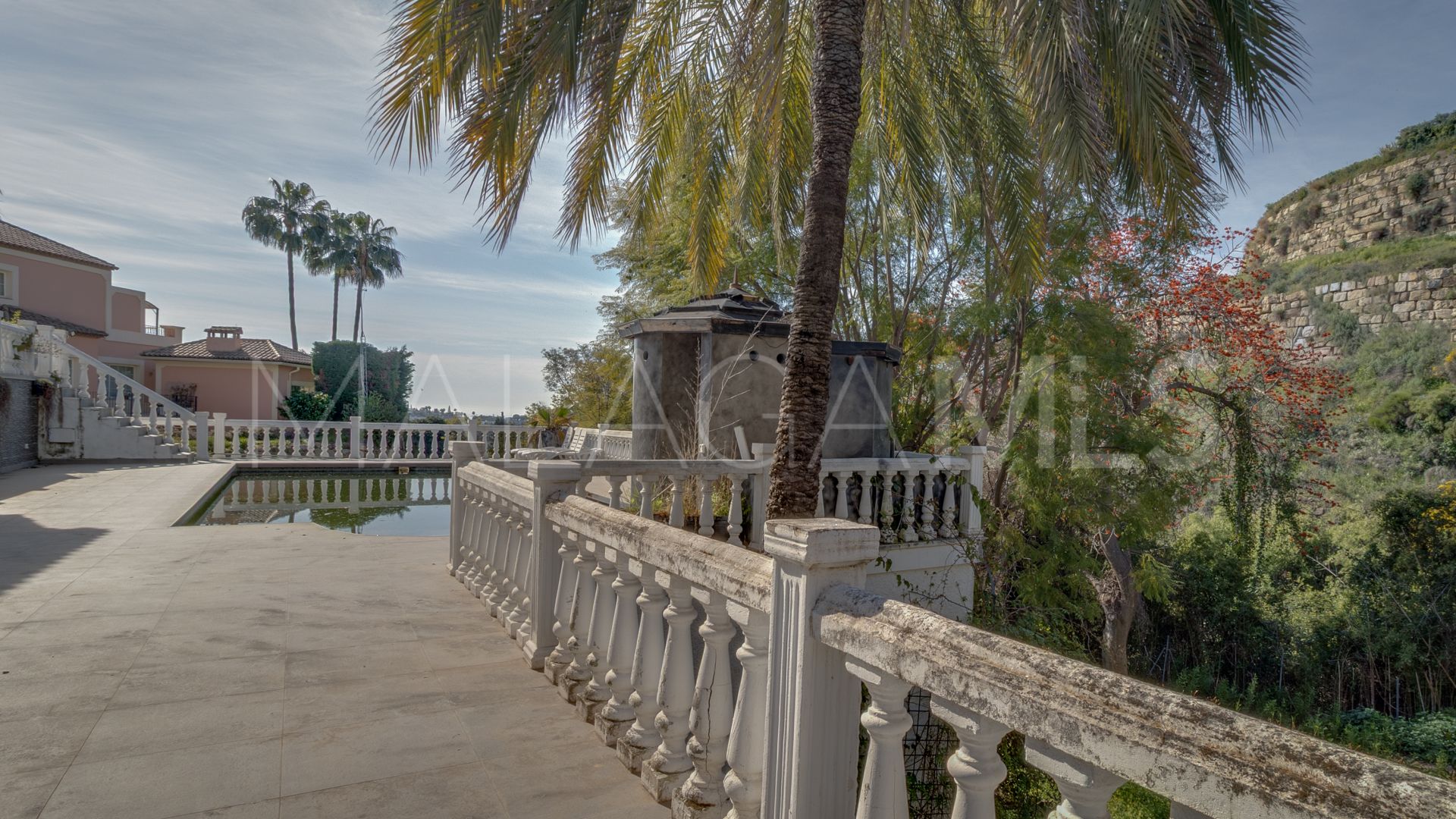 Villa for sale in Paraiso Alto