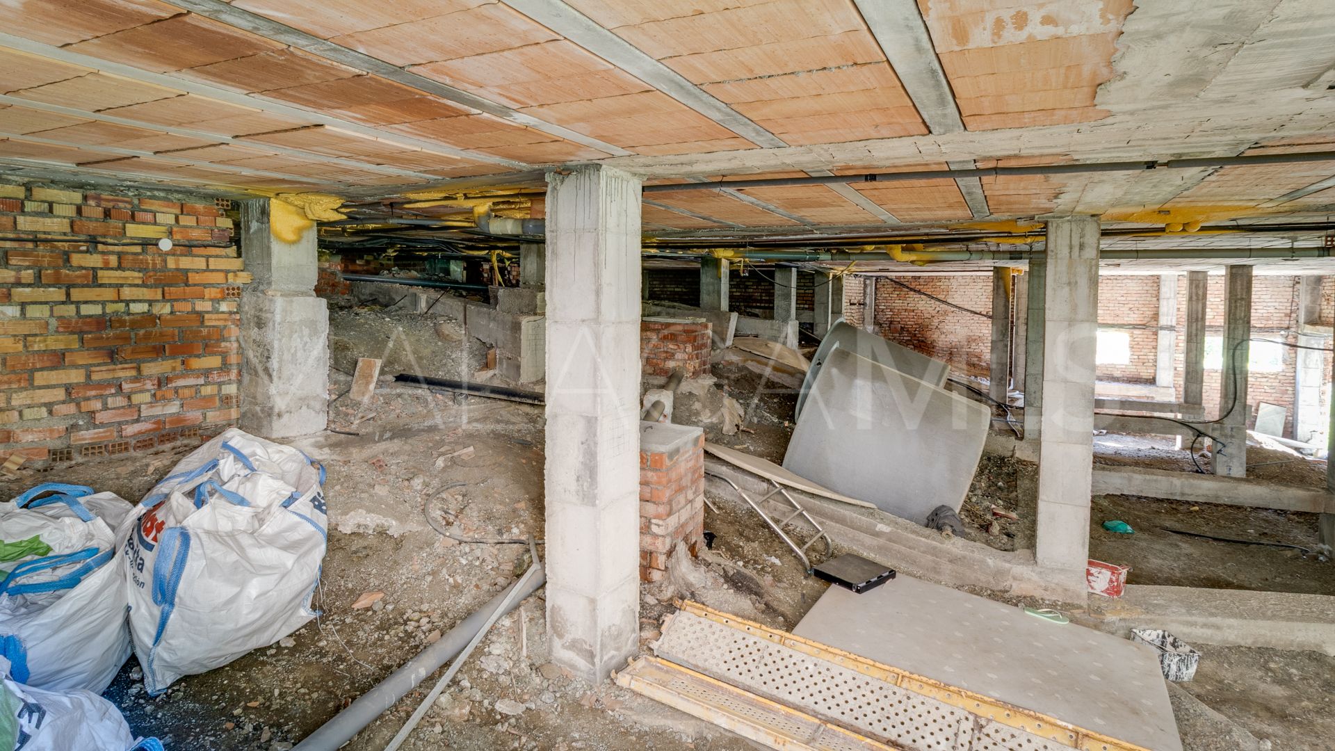 Villa for sale in Paraiso Alto