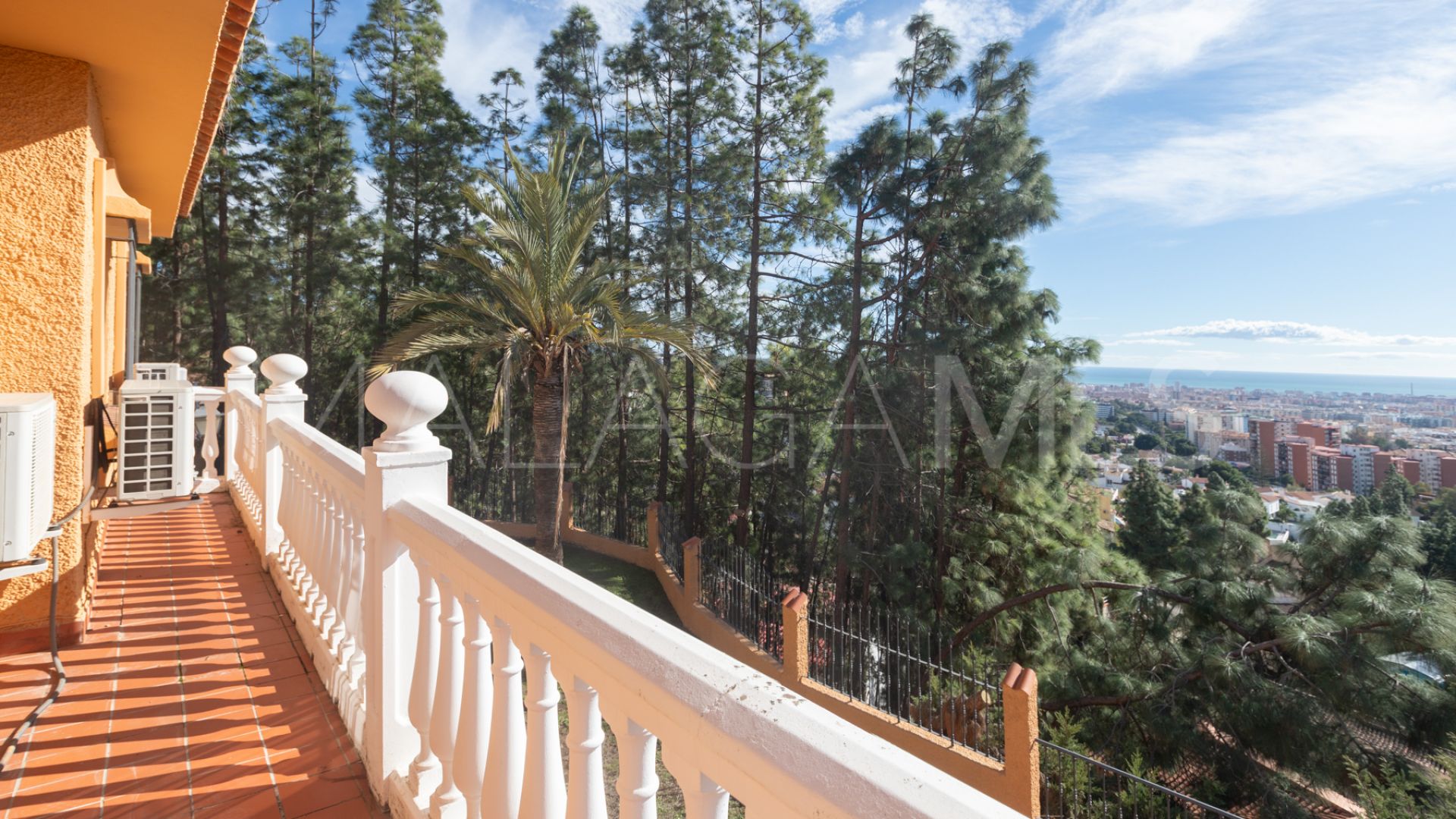 Buy El Atabal 7 bedrooms villa