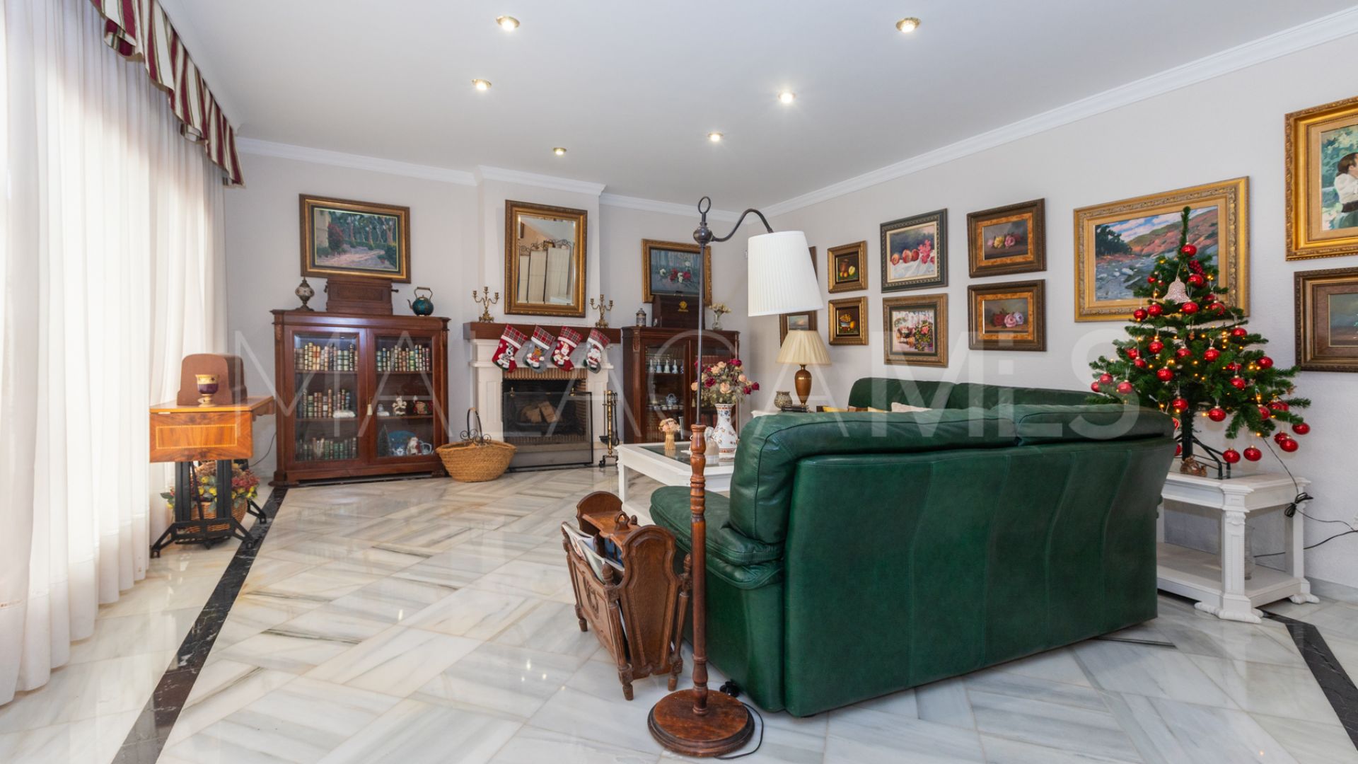 Buy El Atabal 7 bedrooms villa