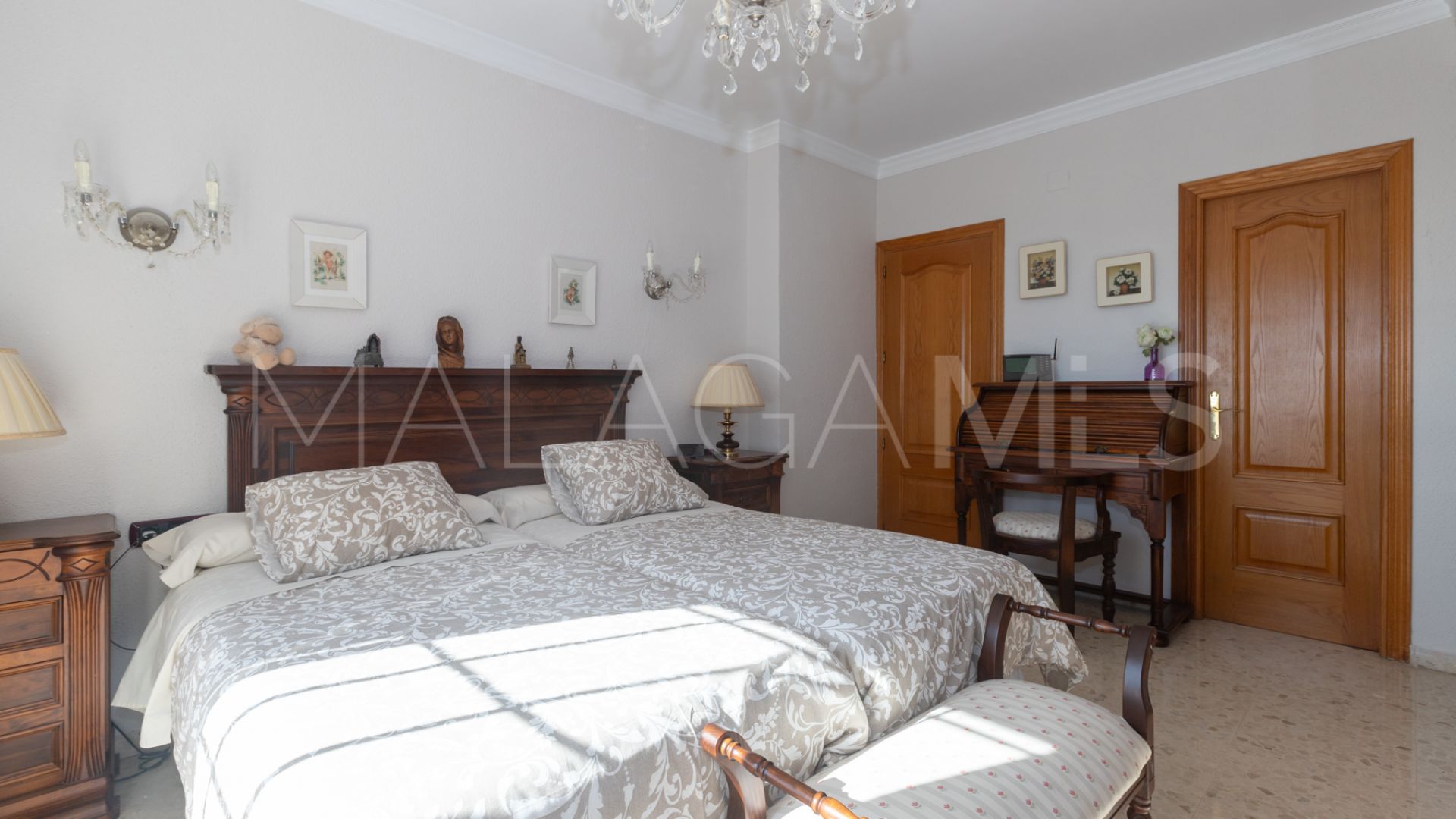 Buy El Atabal 7 bedrooms villa