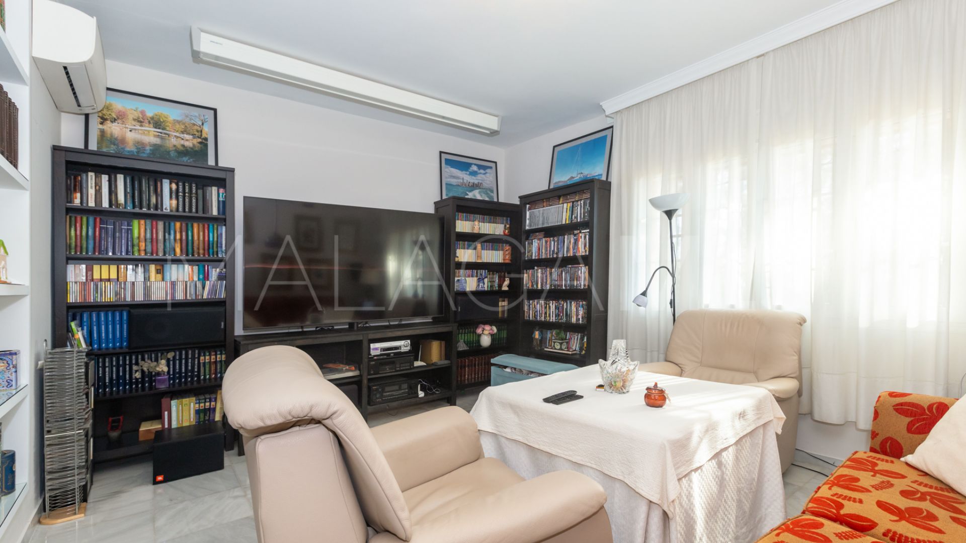 Buy El Atabal 7 bedrooms villa