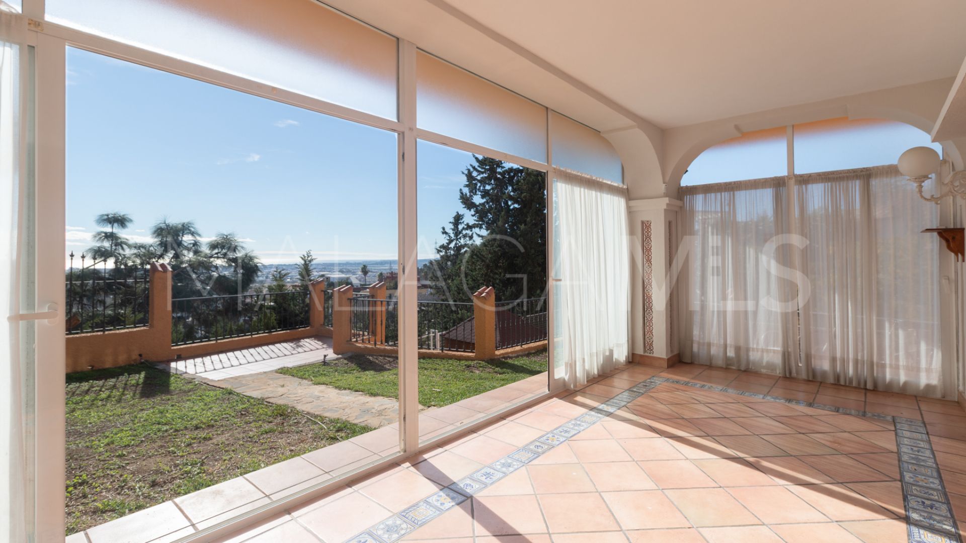 Buy El Atabal 7 bedrooms villa