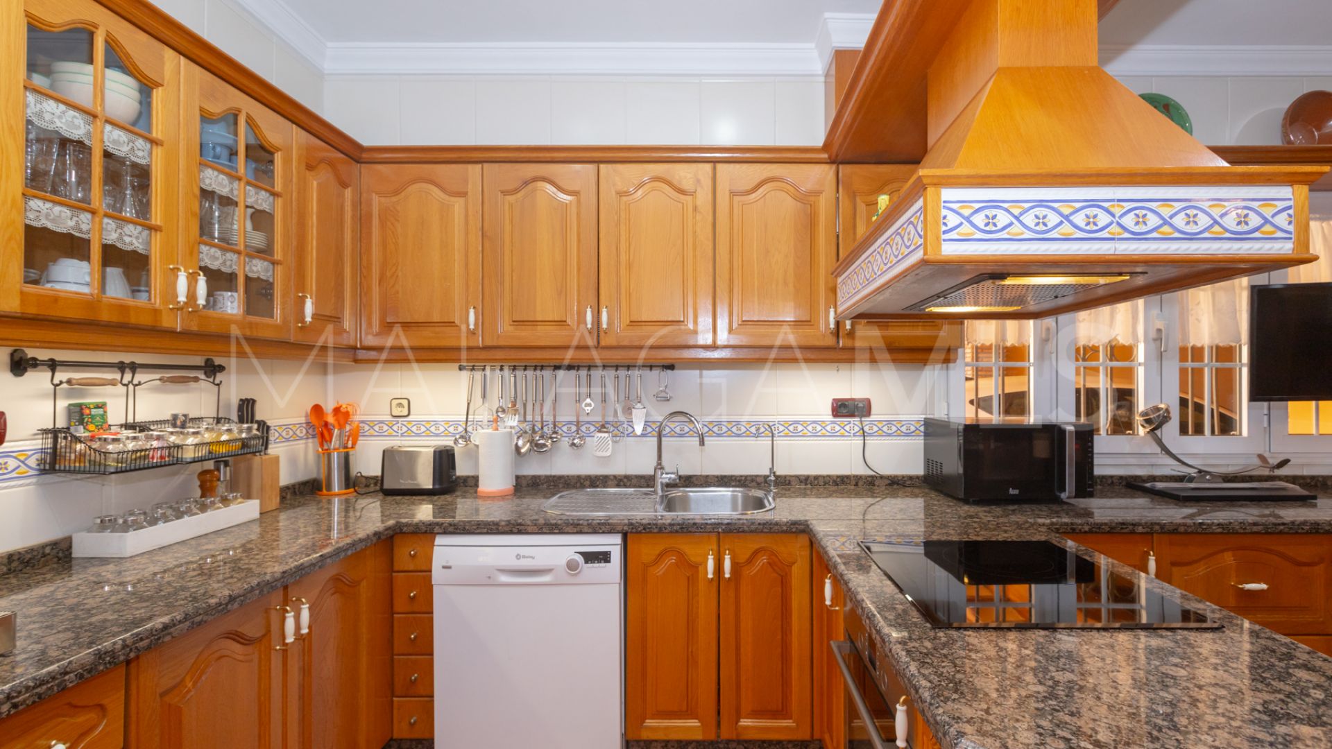 Buy El Atabal 7 bedrooms villa