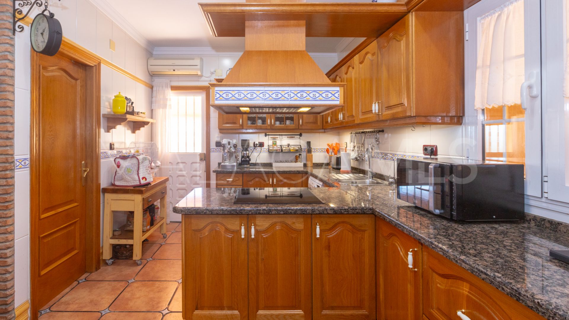 Buy El Atabal 7 bedrooms villa