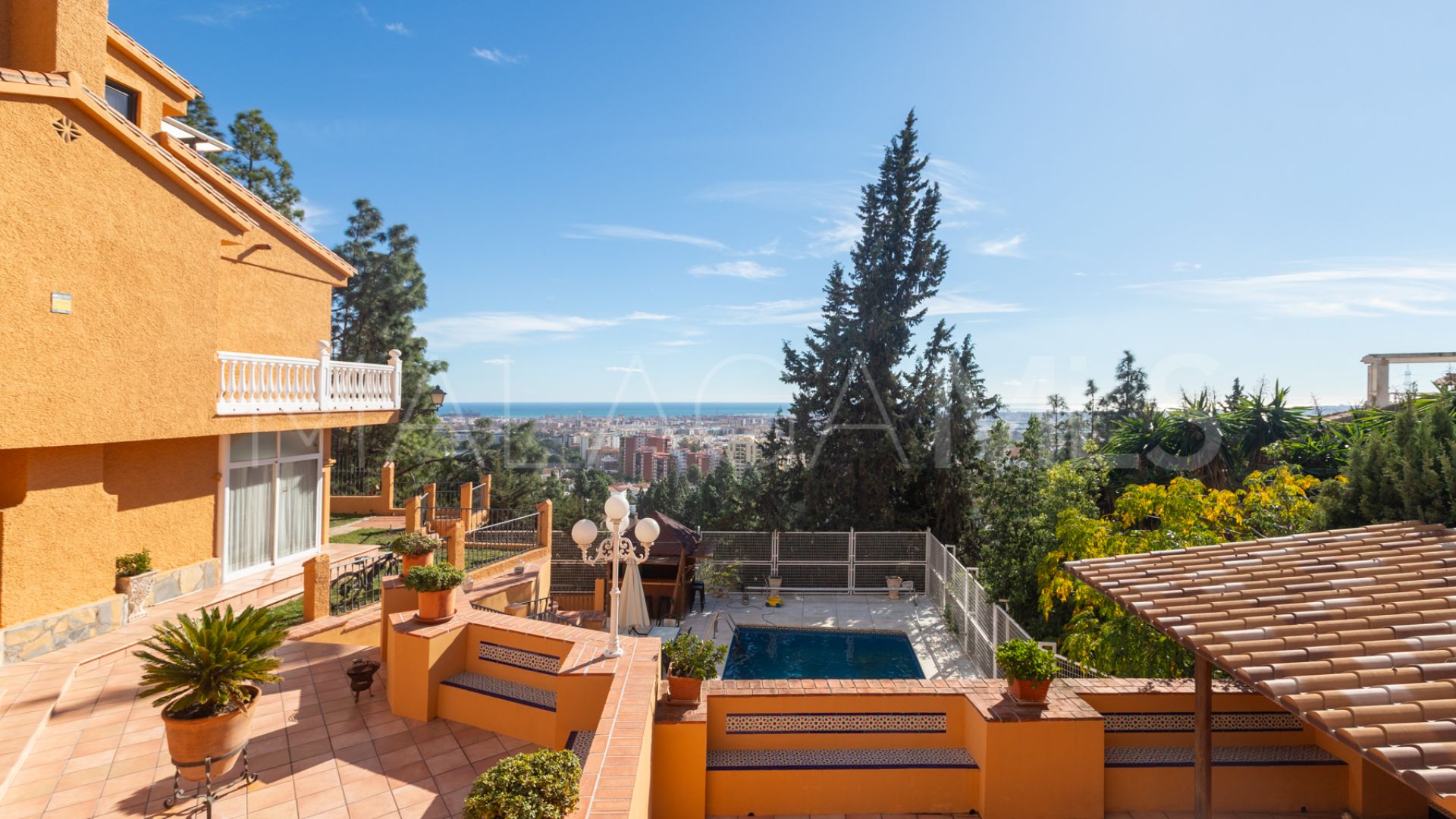 Buy El Atabal 7 bedrooms villa