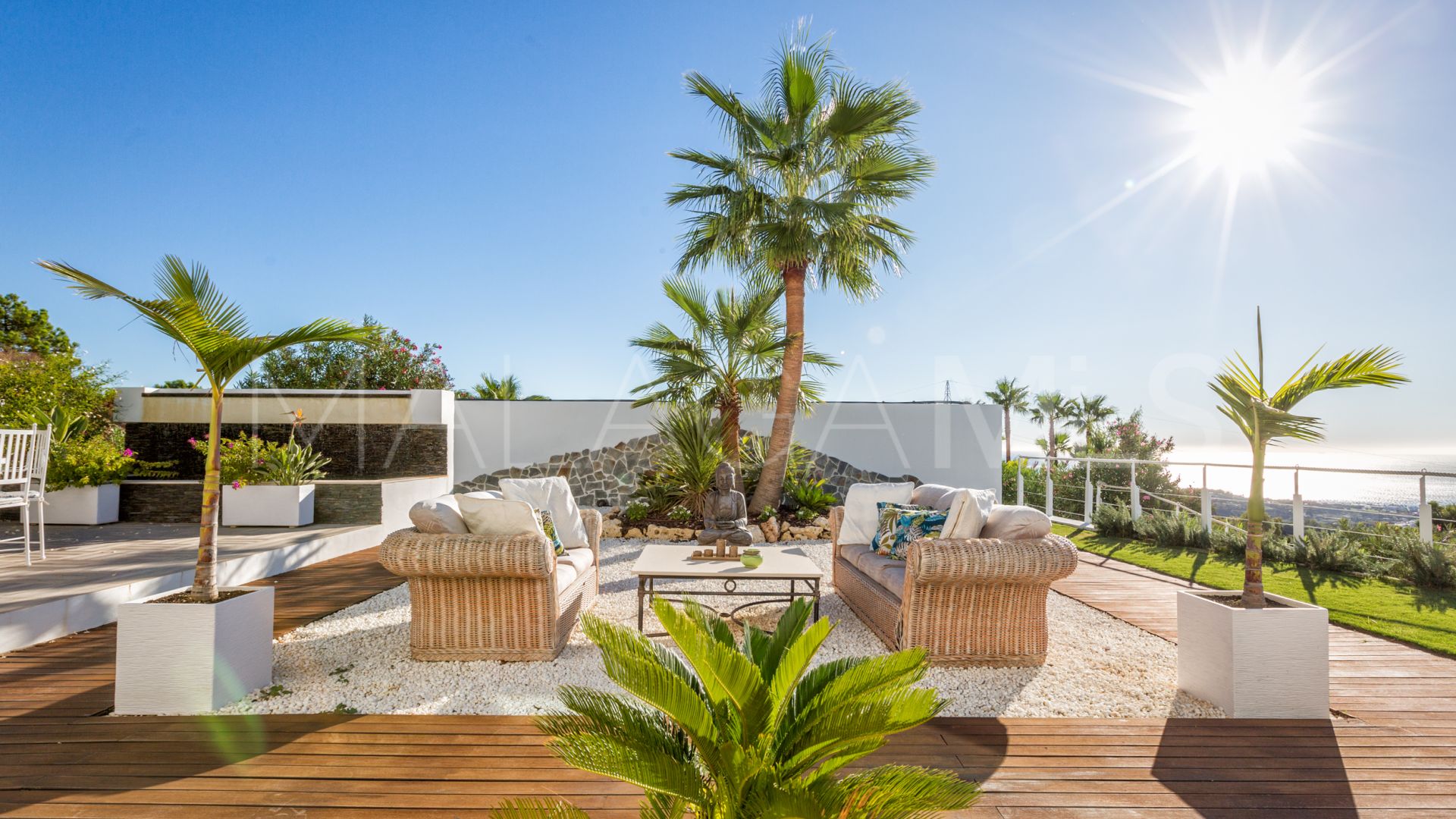 Villa for sale in Los Reales - Sierra Estepona with 6 bedrooms