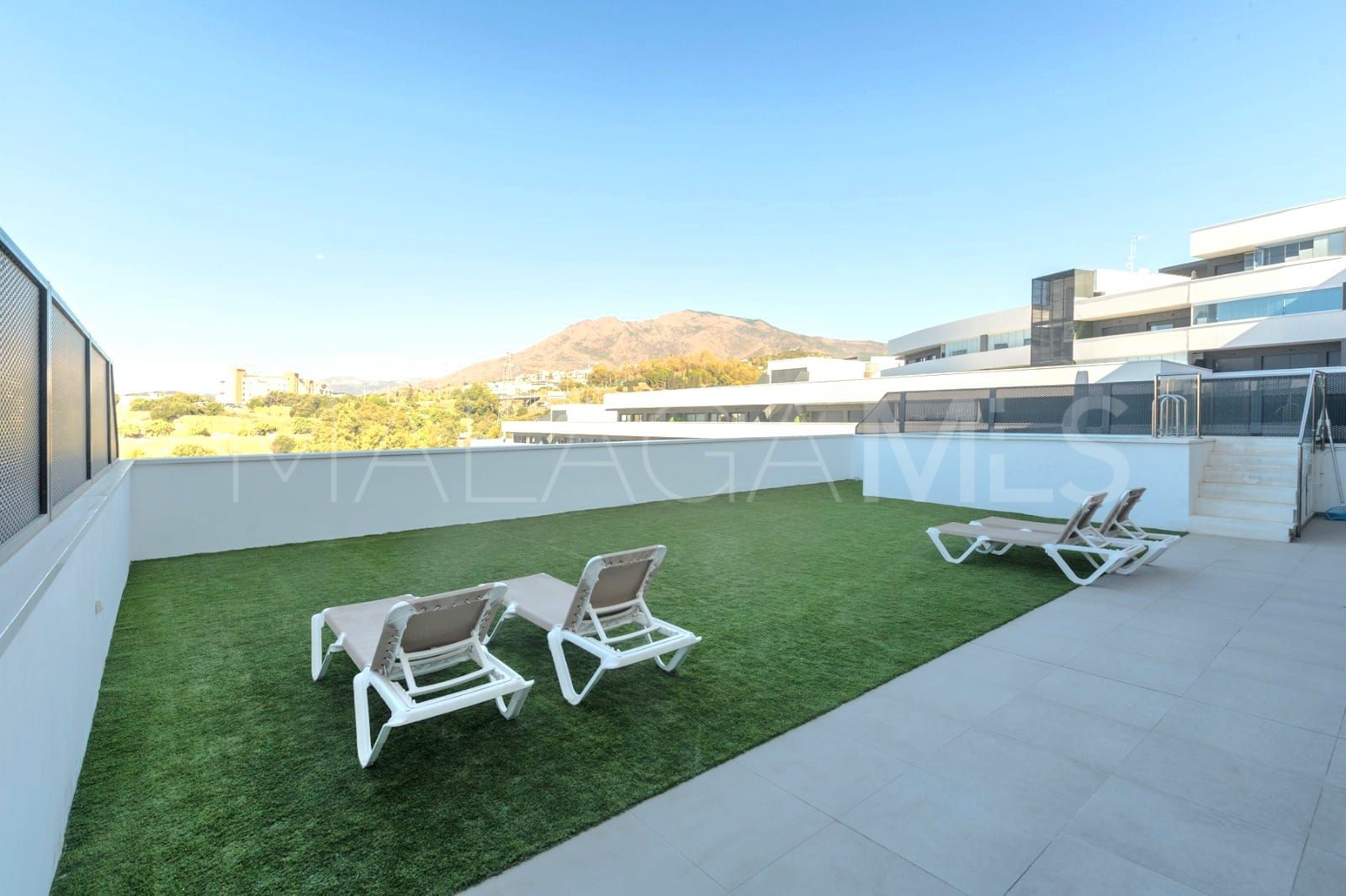 For sale Avda de Andalucia - Sierra de Estepona flat with 3 bedrooms