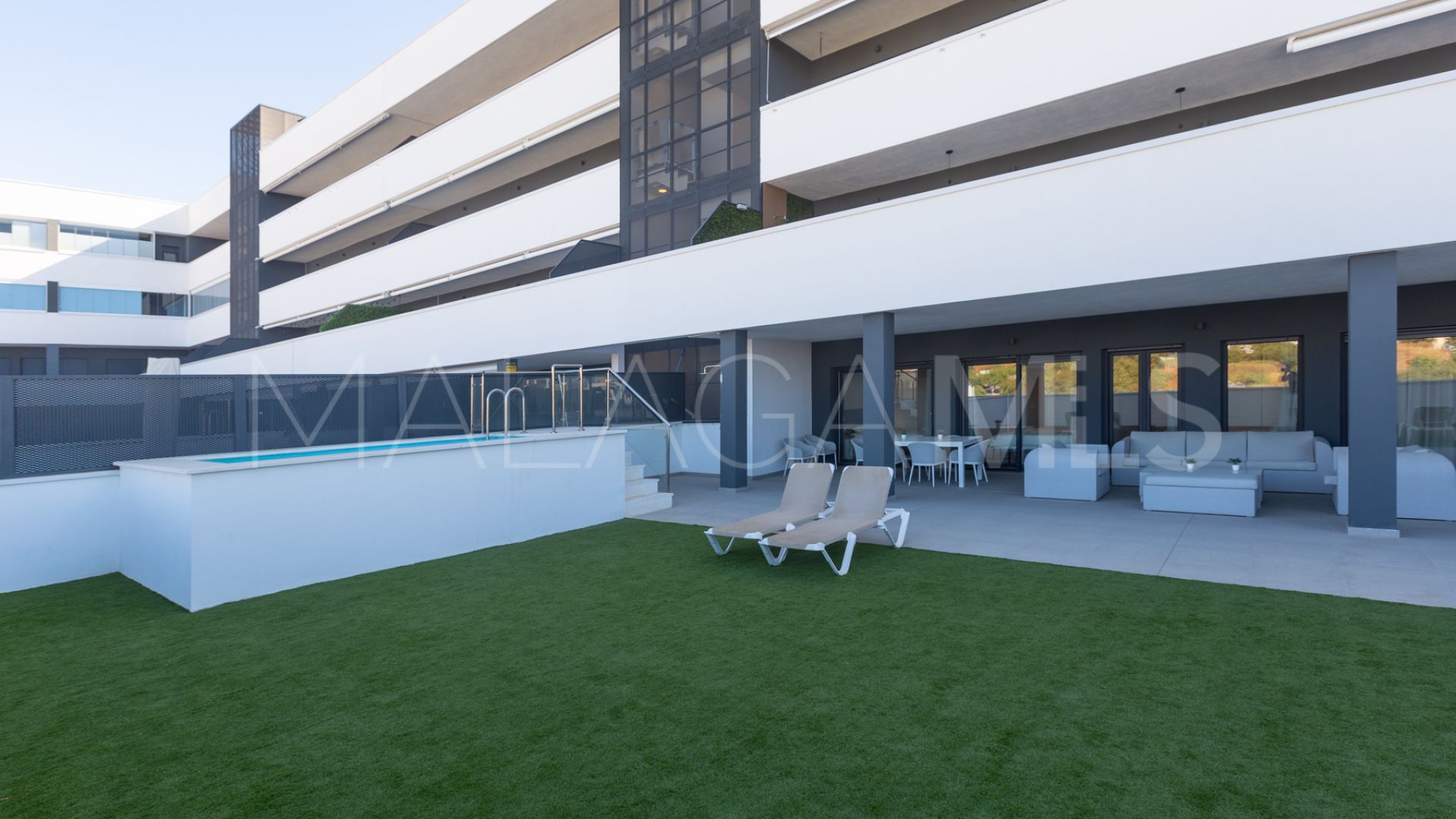 For sale Avda de Andalucia - Sierra de Estepona flat with 3 bedrooms