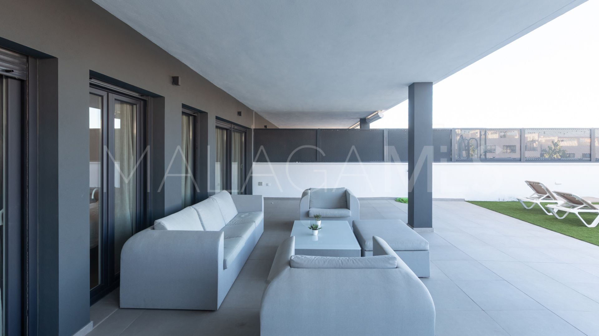 For sale Avda de Andalucia - Sierra de Estepona flat with 3 bedrooms