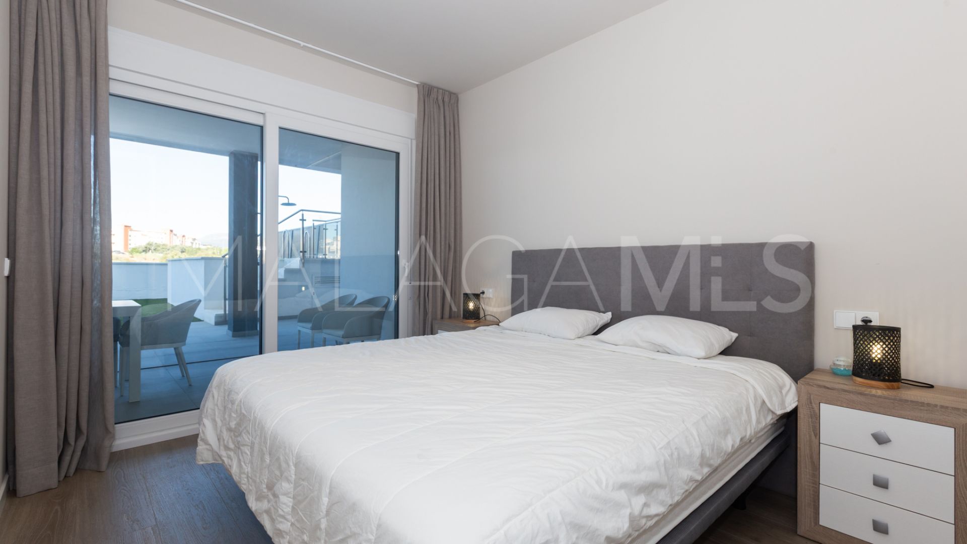 For sale Avda de Andalucia - Sierra de Estepona flat with 3 bedrooms