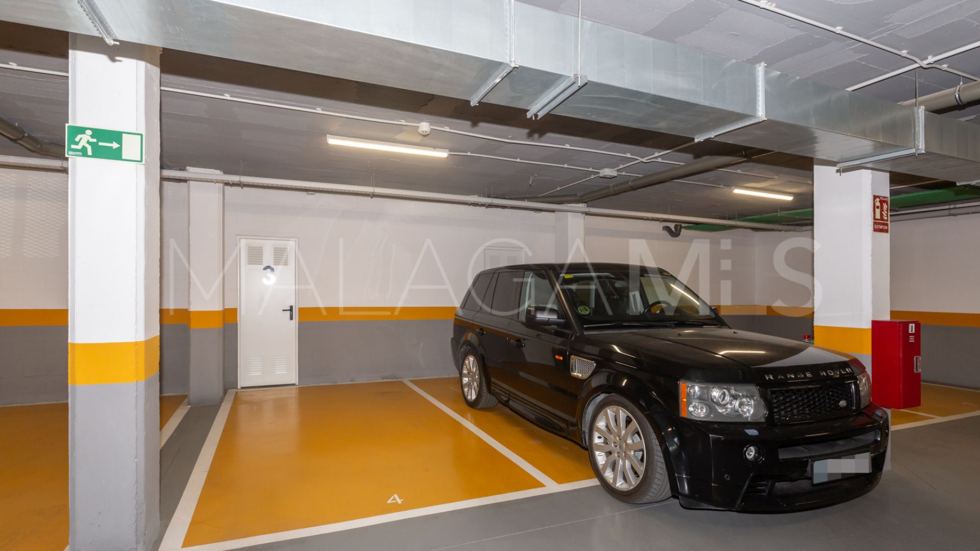 For sale Avda de Andalucia - Sierra de Estepona flat with 3 bedrooms