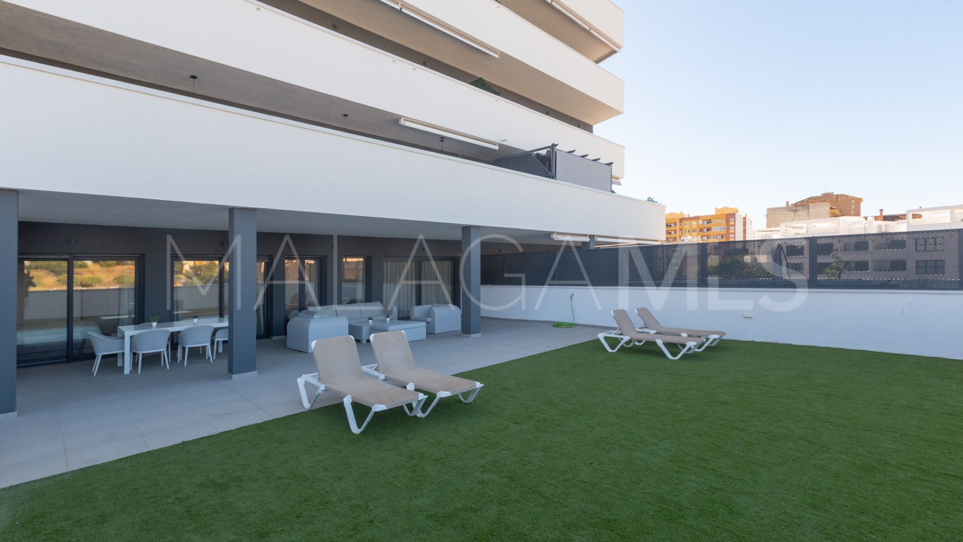 For sale Avda de Andalucia - Sierra de Estepona flat with 3 bedrooms