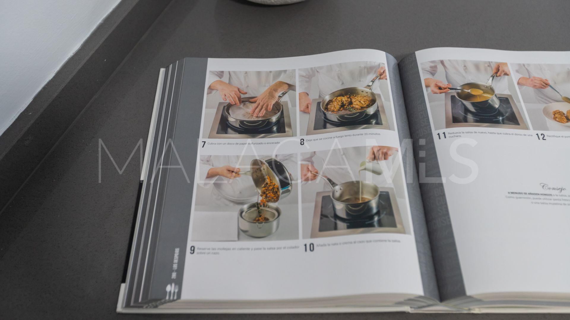 Lägenhet for sale in Estepona Centre