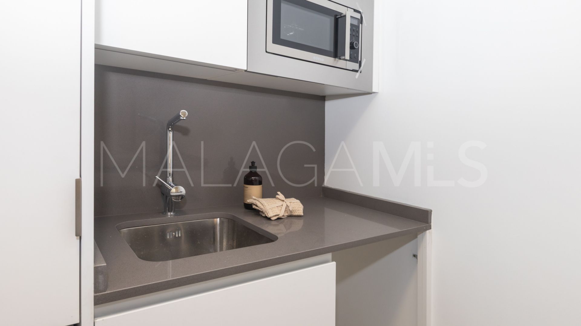 Lägenhet for sale in Estepona Centre