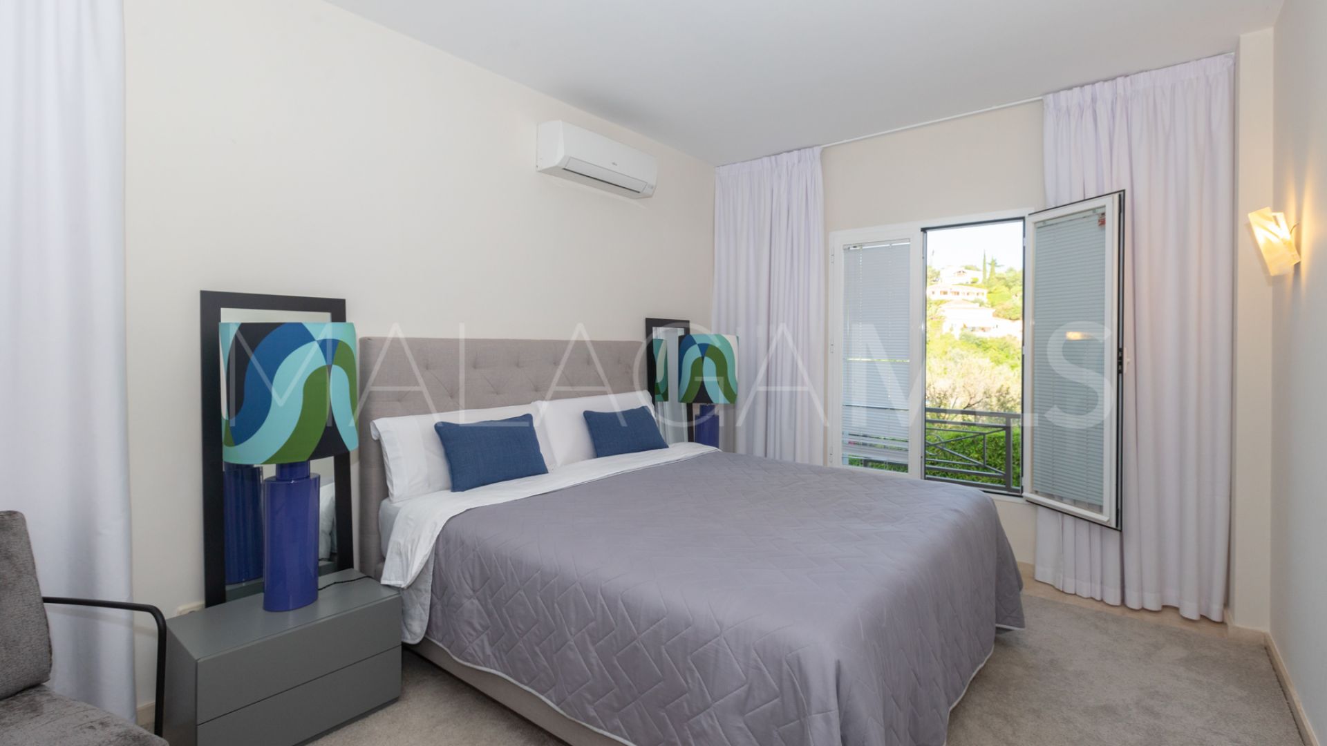 Buy villa de 4 bedrooms in El Rosario