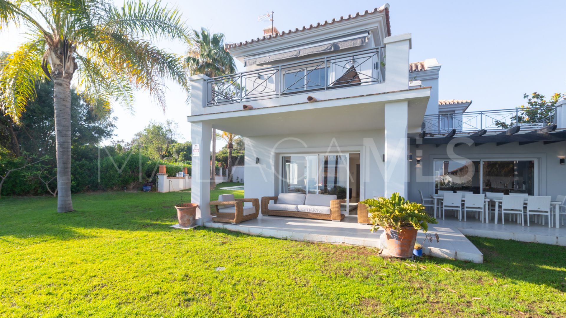 Buy villa de 4 bedrooms in El Rosario