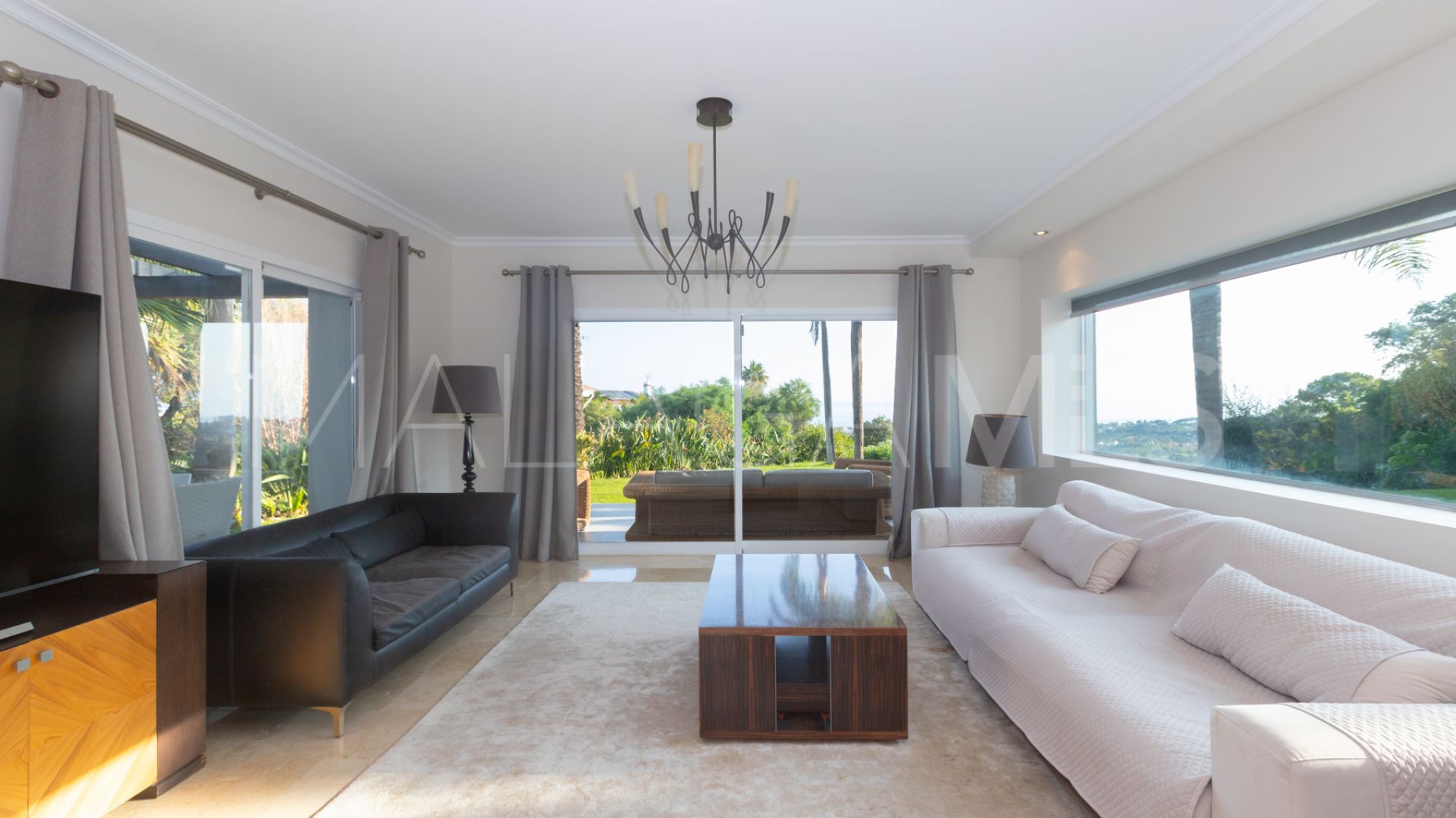 Buy villa de 4 bedrooms in El Rosario